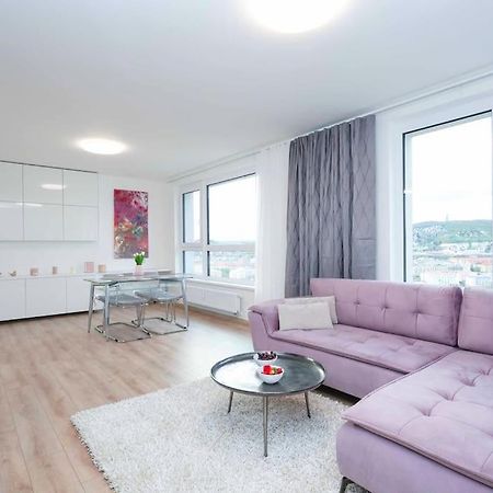 Danubius One - Spacious Apartment W Free Parking Братислава Экстерьер фото