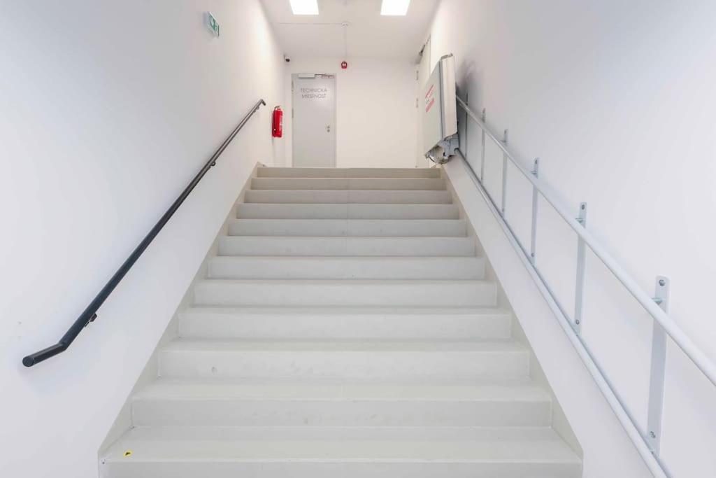 Danubius One - Spacious Apartment W Free Parking Братислава Экстерьер фото