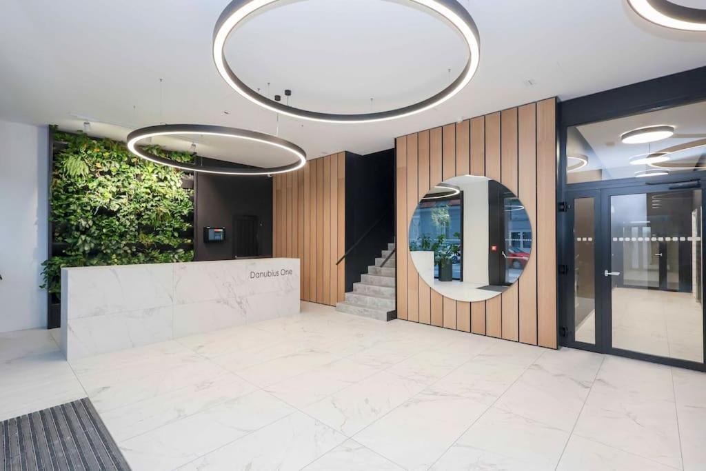 Danubius One - Spacious Apartment W Free Parking Братислава Экстерьер фото